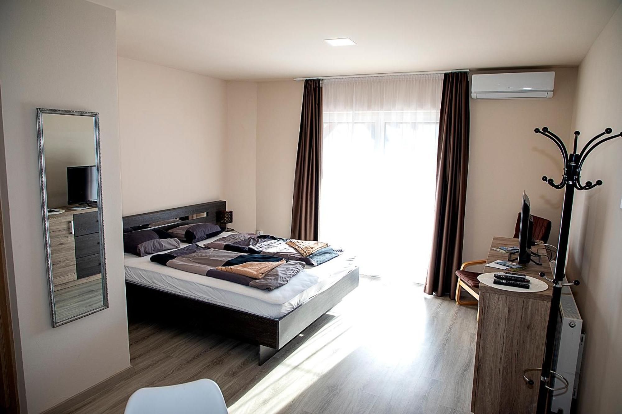 Lux Apartman Buek ภายนอก รูปภาพ